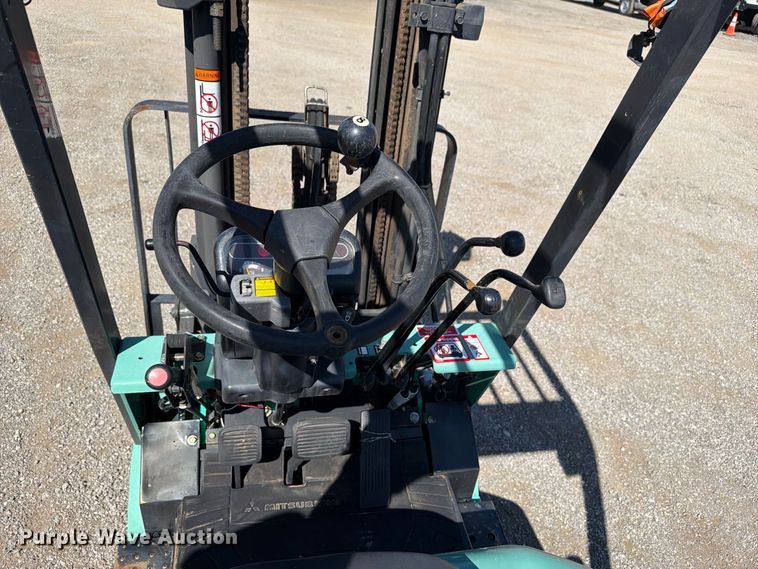image for item FB5131 Mitsubishi FGC15K forklift