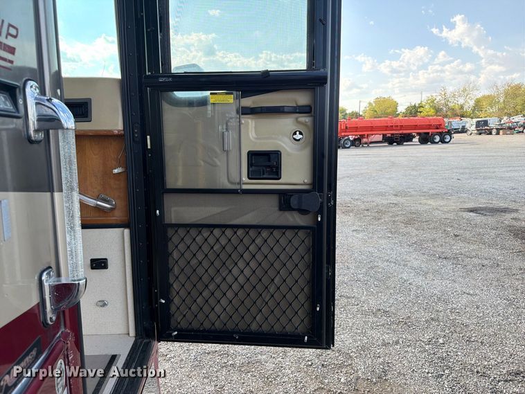 image for item FB5142 2006 Roadmaster MFG Co Patriot Thunder RV