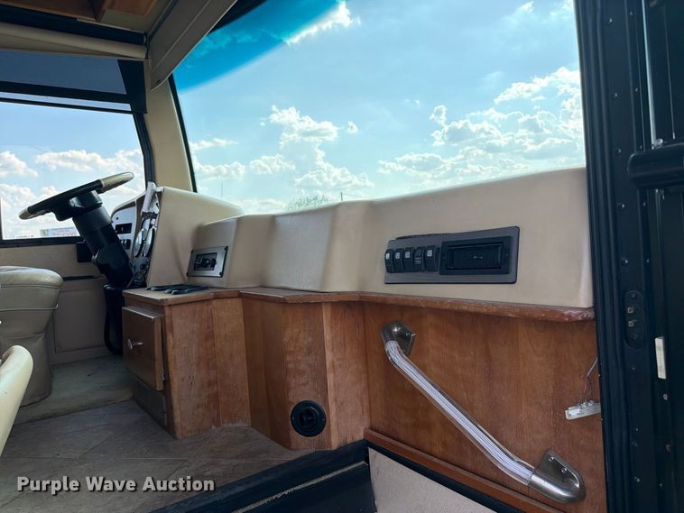 image for item FB5142 2006 Roadmaster MFG Co Patriot Thunder RV