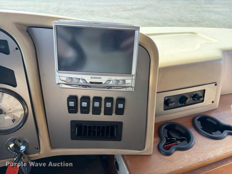 image for item FB5142 2006 Roadmaster MFG Co Patriot Thunder RV