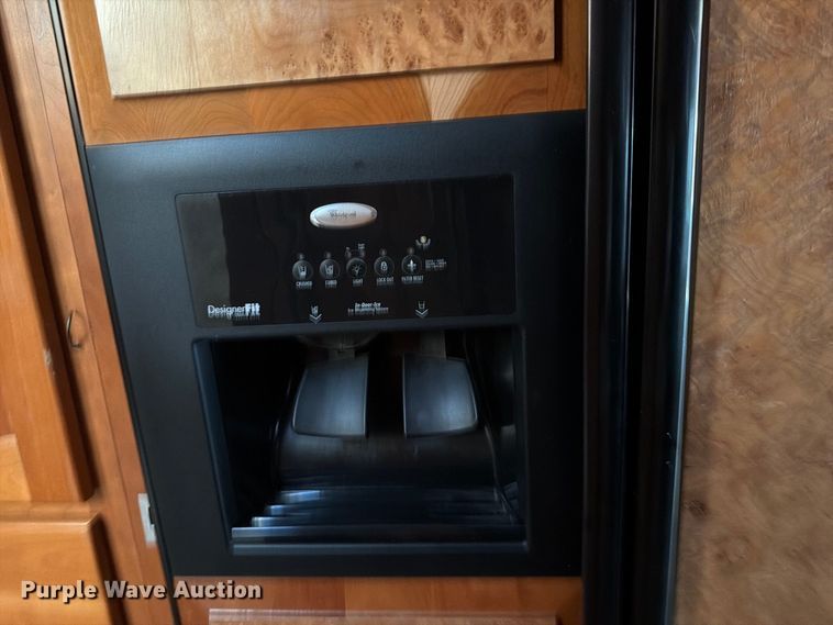 image for item FB5142 2006 Roadmaster MFG Co Patriot Thunder RV