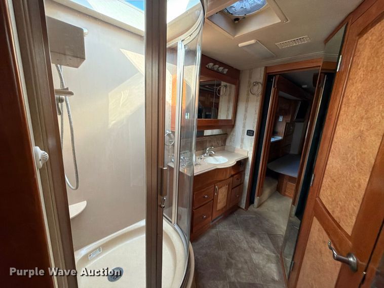 image for item FB5142 2006 Roadmaster MFG Co Patriot Thunder RV