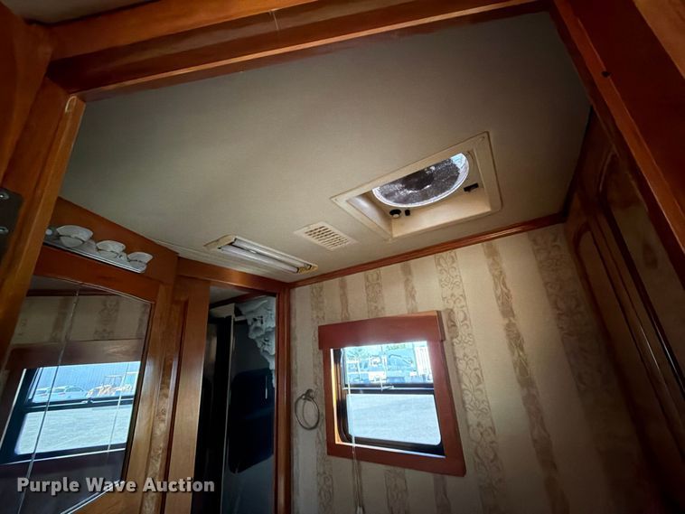 image for item FB5142 2006 Roadmaster MFG Co Patriot Thunder RV