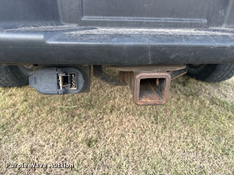 image for item FB6928 2010 Ford F150 Crew Cab pickup truck