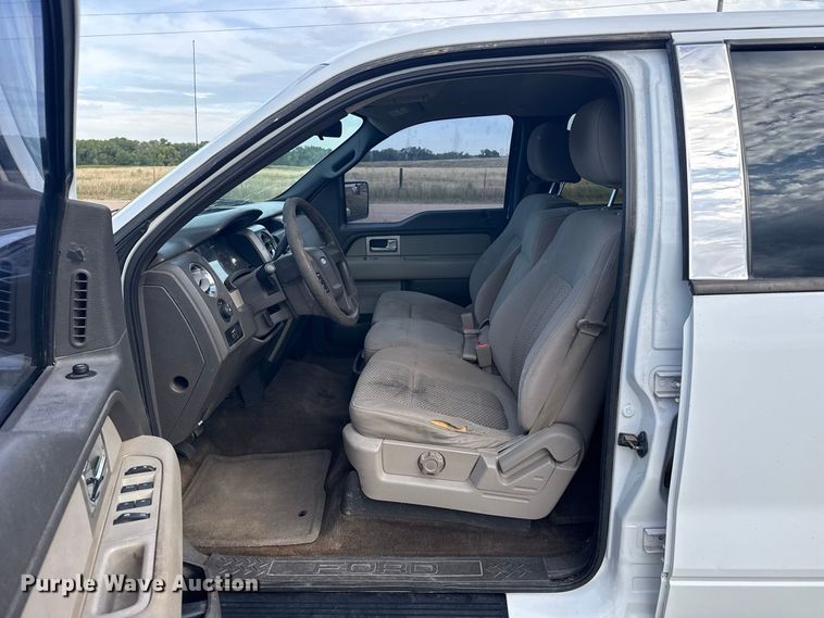 image for item FB6928 2010 Ford F150 Crew Cab pickup truck