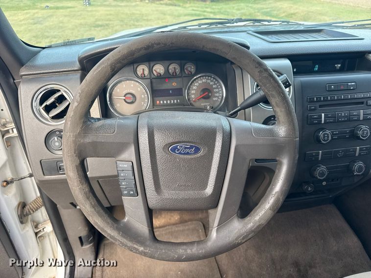 image for item FB6928 2010 Ford F150 Crew Cab pickup truck