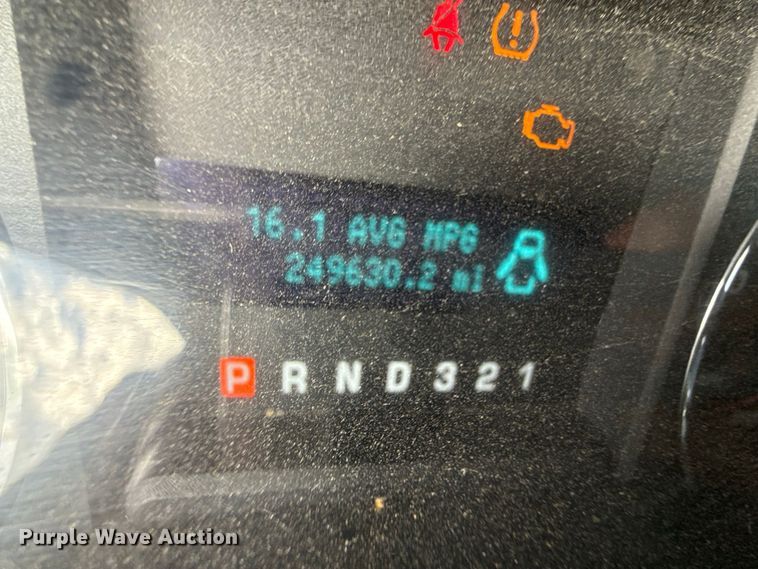 image for item FB6928 2010 Ford F150 Crew Cab pickup truck