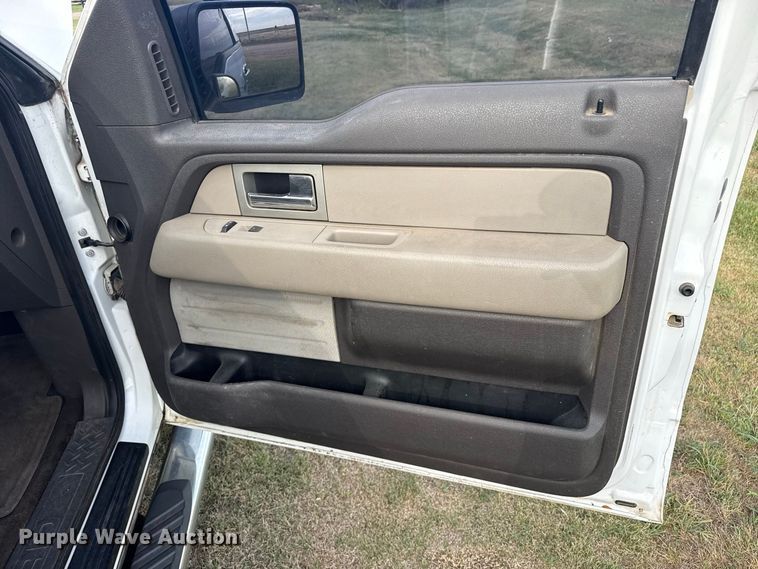 image for item FB6928 2010 Ford F150 Crew Cab pickup truck
