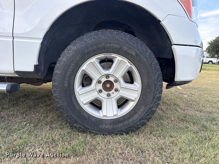 image for item FB6928 2010 Ford F150 Crew Cab pickup truck