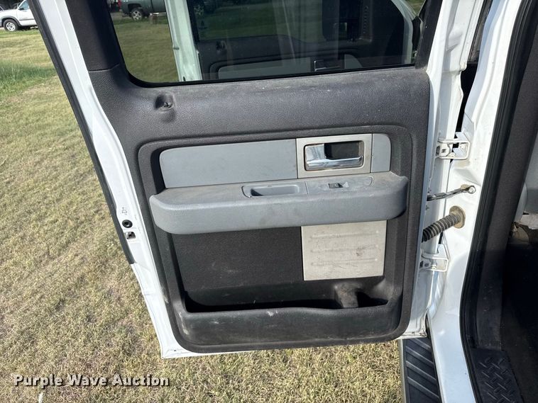 image for item FB6929 2012 Ford F150 Crew Cab pickup truck