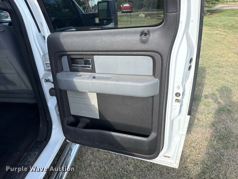image for item FB6929 2012 Ford F150 Crew Cab pickup truck