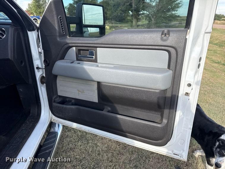 image for item FB6929 2012 Ford F150 Crew Cab pickup truck