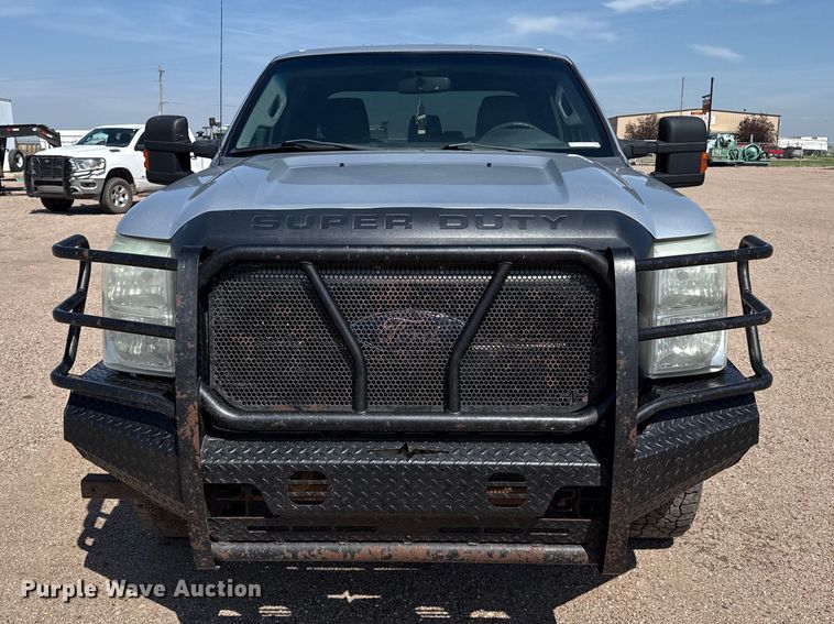 image for item FB6941 2015 Ford F350 Super Duty XL Crew Cab pickup truck