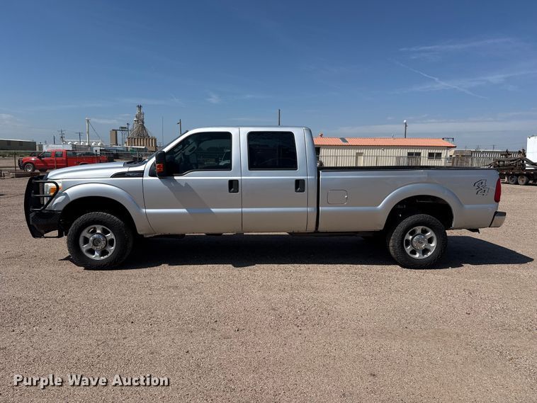image for item FB6941 2015 Ford F350 Super Duty XL Crew Cab pickup truck