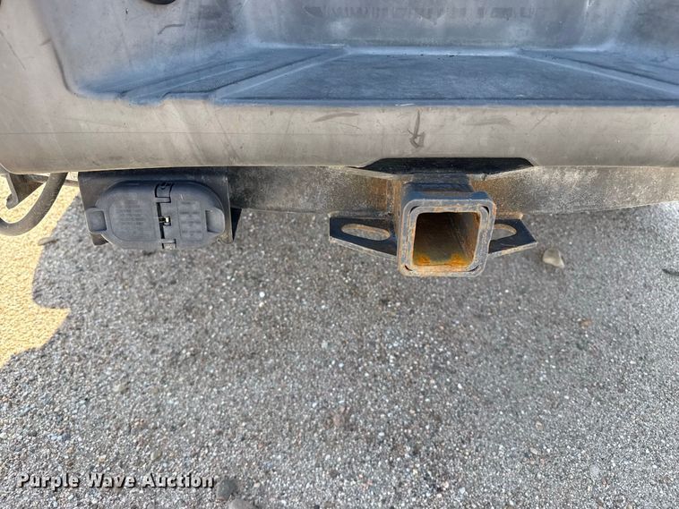 image for item FB6941 2015 Ford F350 Super Duty XL Crew Cab pickup truck