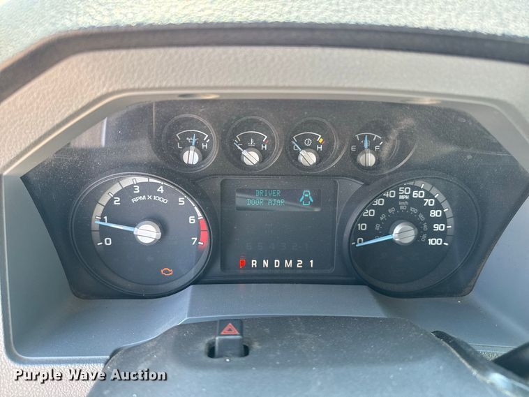image for item FB6941 2015 Ford F350 Super Duty XL Crew Cab pickup truck