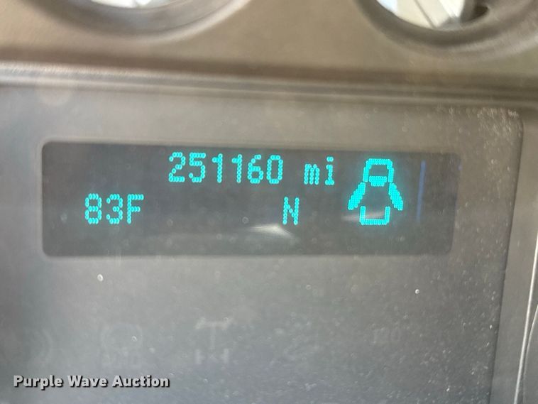 image for item FB6941 2015 Ford F350 Super Duty XL Crew Cab pickup truck