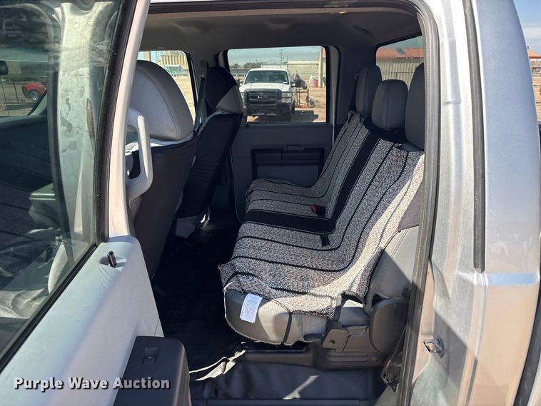 image for item FB6941 2015 Ford F350 Super Duty XL Crew Cab pickup truck