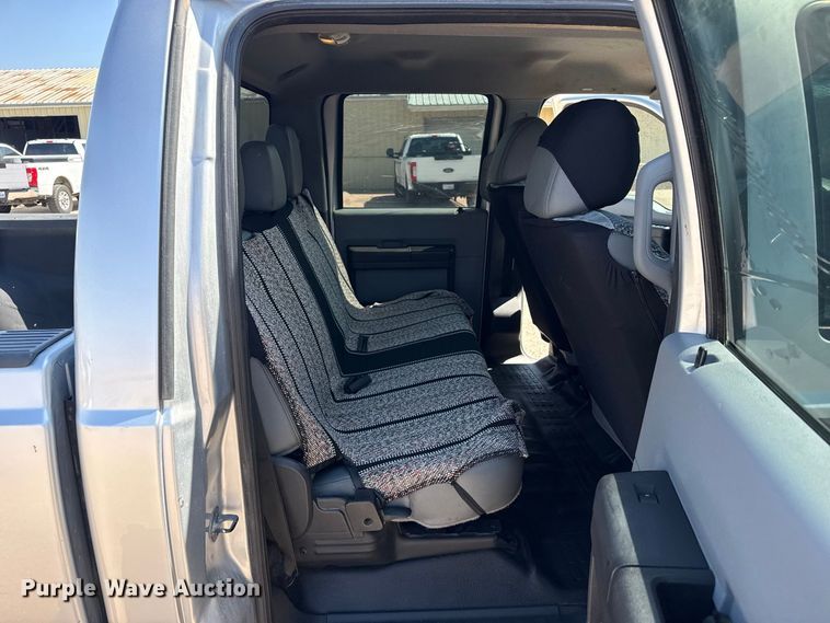 image for item FB6941 2015 Ford F350 Super Duty XL Crew Cab pickup truck