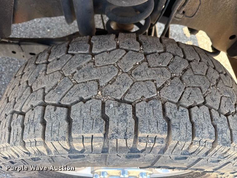 image for item FB6941 2015 Ford F350 Super Duty XL Crew Cab pickup truck