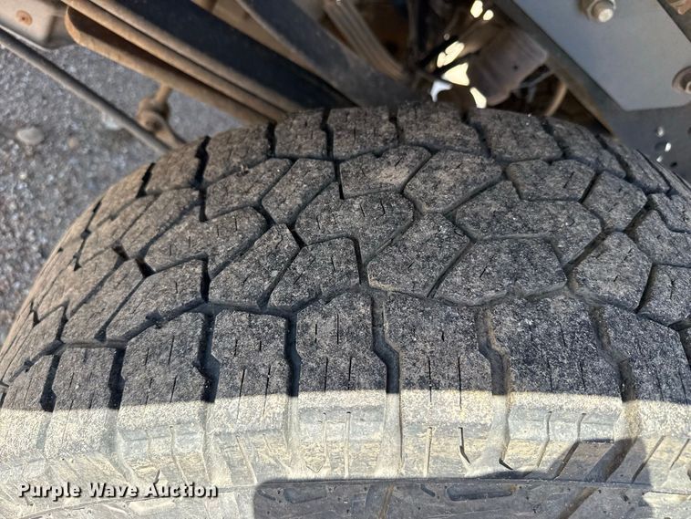 image for item FB6941 2015 Ford F350 Super Duty XL Crew Cab pickup truck