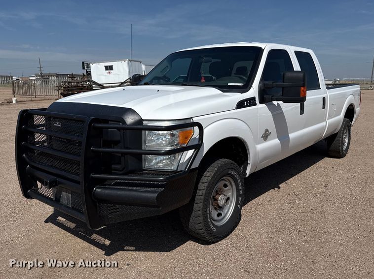 2015 Ford F350 Super Duty XL Crew Cab pickup truck