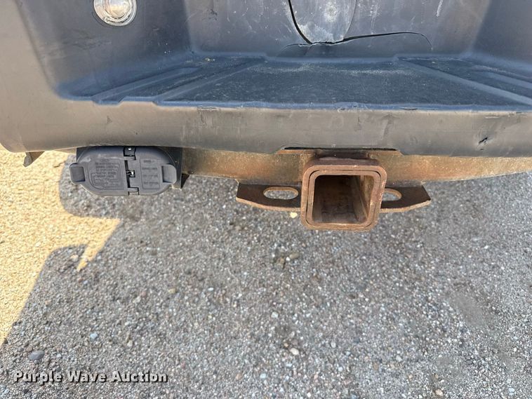 image for item FB6942 2015 Ford F350  Super Duty XL Crew Cab pickup truck