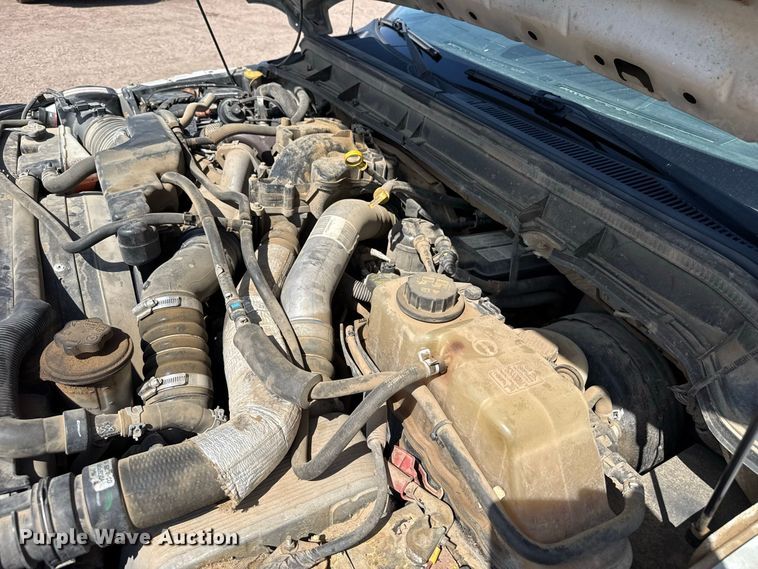 image for item FB6942 2015 Ford F350  Super Duty XL Crew Cab pickup truck