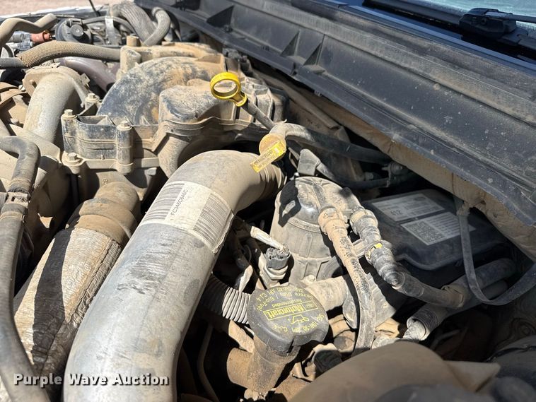 image for item FB6942 2015 Ford F350  Super Duty XL Crew Cab pickup truck