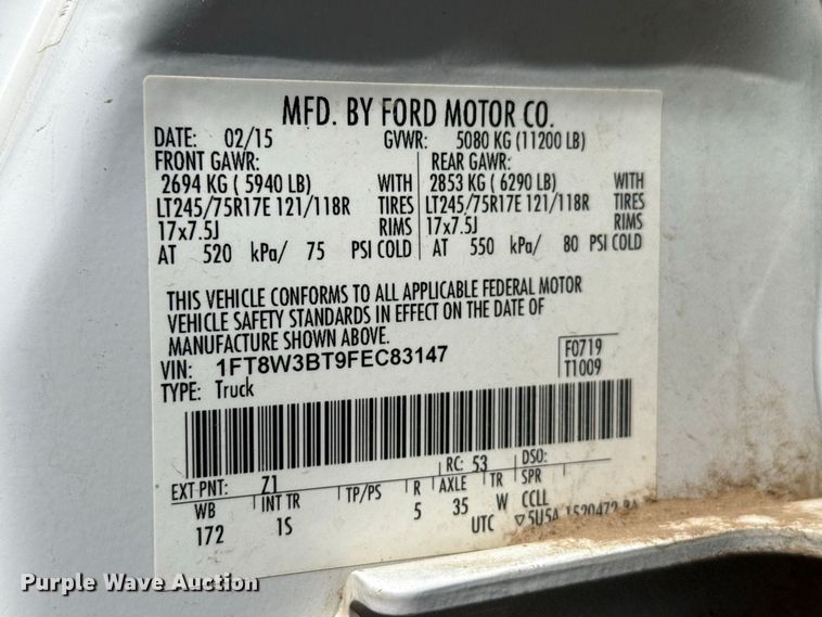 image for item FB6942 2015 Ford F350  Super Duty XL Crew Cab pickup truck