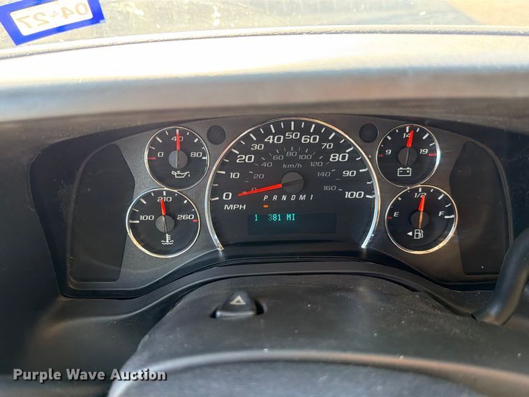 image for item FB8286 2017 Chevrolet Express 2500 van