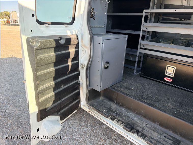 image for item FB8286 2017 Chevrolet Express 2500 van