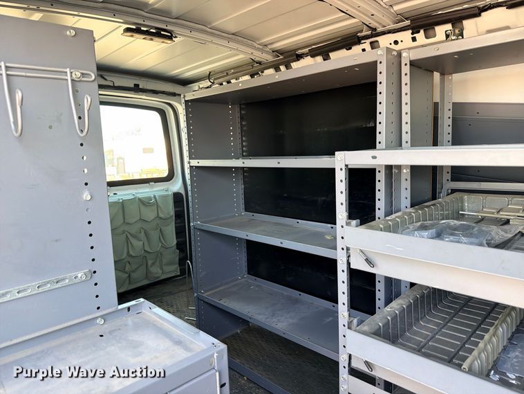 image for item FB8286 2017 Chevrolet Express 2500 van
