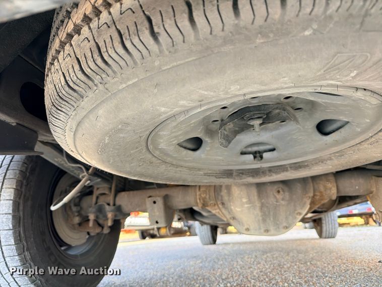 image for item FB8286 2017 Chevrolet Express 2500 van