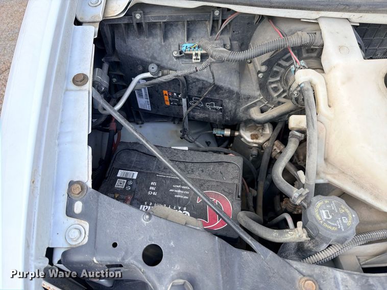 image for item FB8286 2017 Chevrolet Express 2500 van