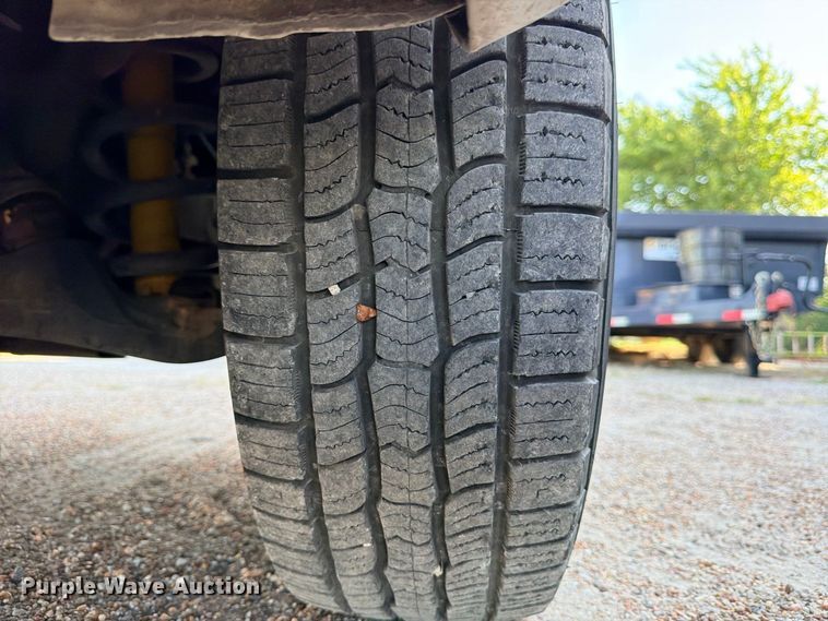 image for item FB8286 2017 Chevrolet Express 2500 van