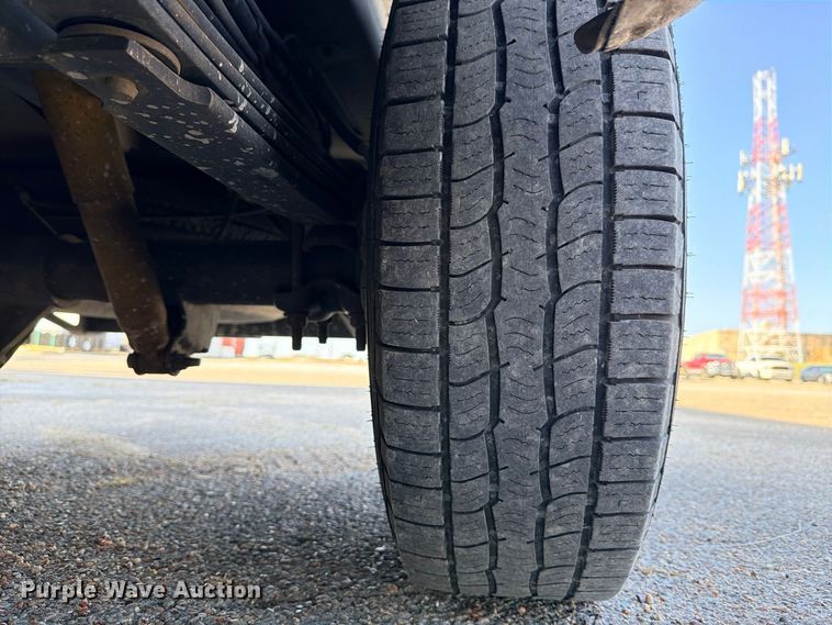 image for item FB8286 2017 Chevrolet Express 2500 van