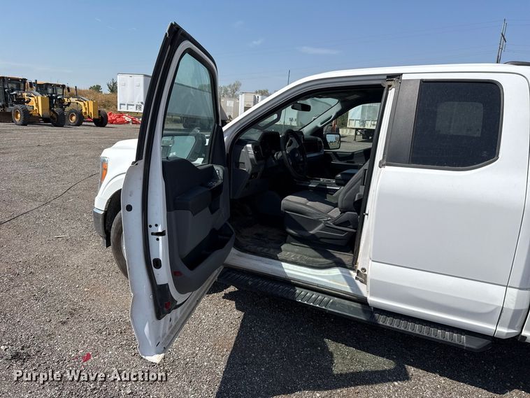 image for item FC4072 2022 Ford F150 Crew Cab pickup truck