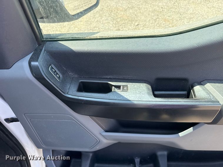 image for item FC4072 2022 Ford F150 Crew Cab pickup truck