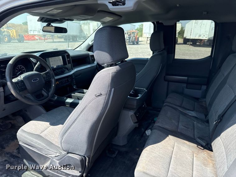image for item FC4072 2022 Ford F150 Crew Cab pickup truck