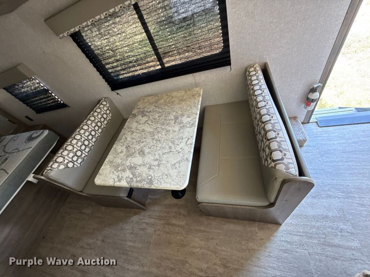 image for item FC4213 2020 Aspen by Keystone trailers Dutchman 1900RB camper