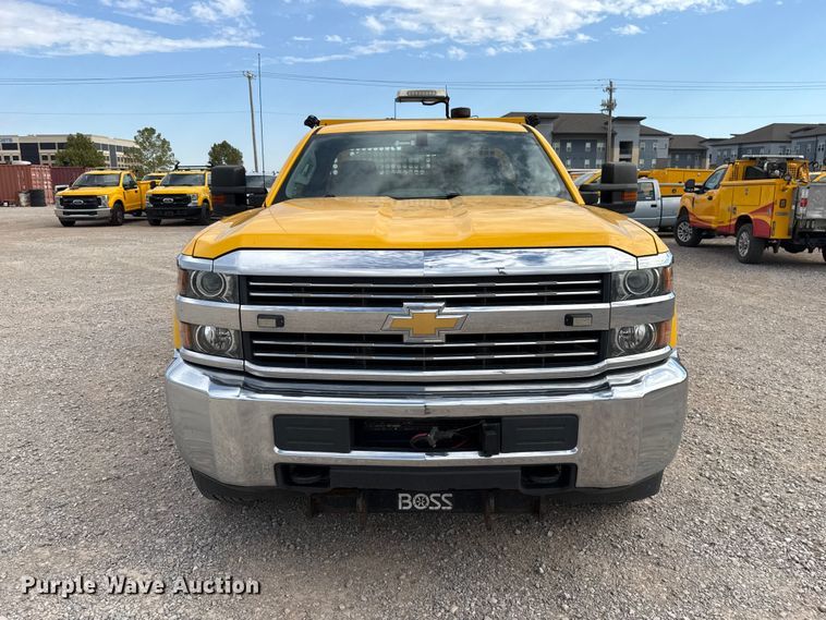 image for item FC4219 2017 Chevrolet Silverado 3500 utility bed pickup truck