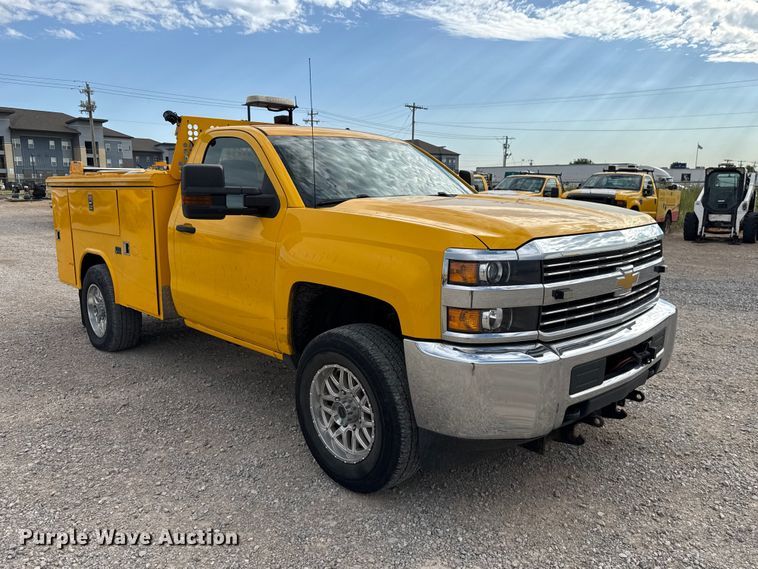 image for item FC4219 2017 Chevrolet Silverado 3500 utility bed pickup truck