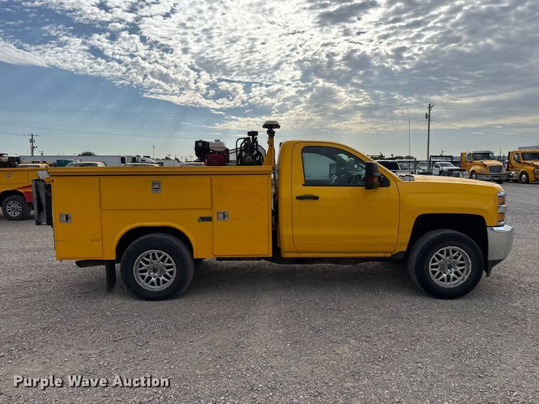 image for item FC4219 2017 Chevrolet Silverado 3500 utility bed pickup truck