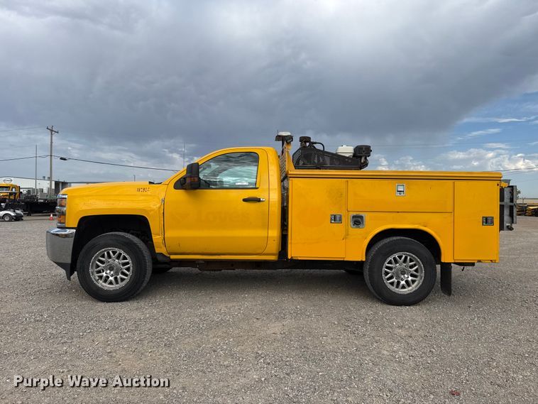 image for item FC4219 2017 Chevrolet Silverado 3500 utility bed pickup truck