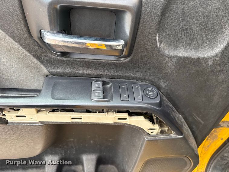 image for item FC4219 2017 Chevrolet Silverado 3500 utility bed pickup truck