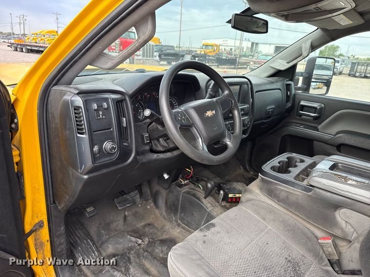 image for item FC4219 2017 Chevrolet Silverado 3500 utility bed pickup truck