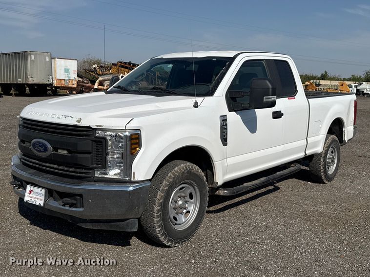 2019 Ford F250 Super Duty Ext. Cab pickup truck