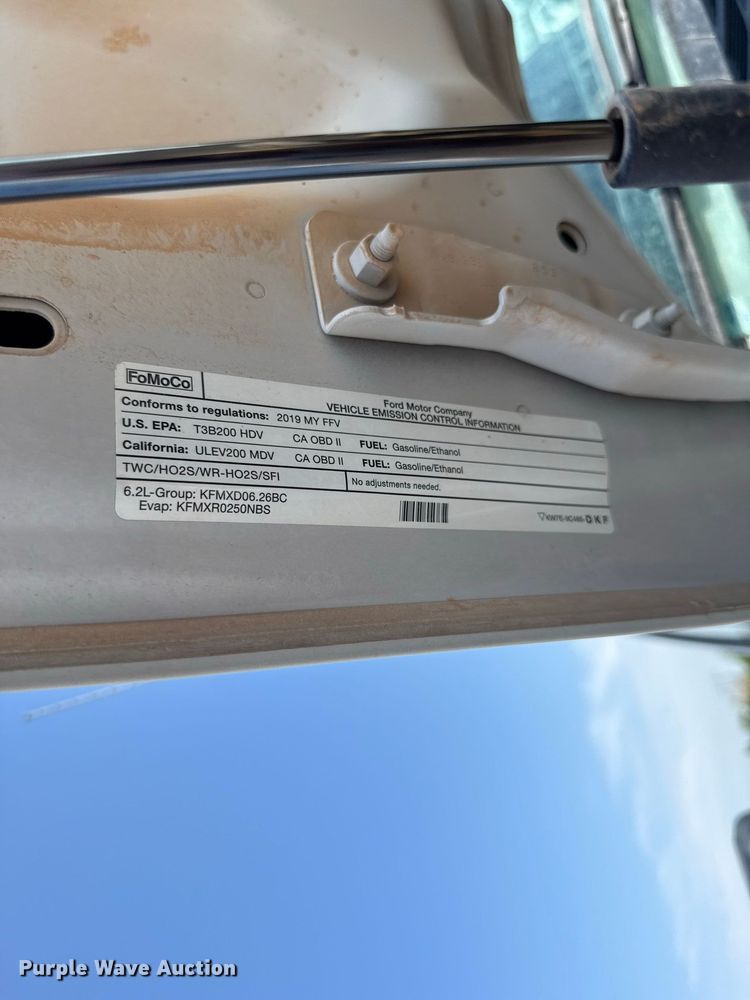 image for item FC4231 2019 Ford F250 Super Duty Ext. Cab pickup truck