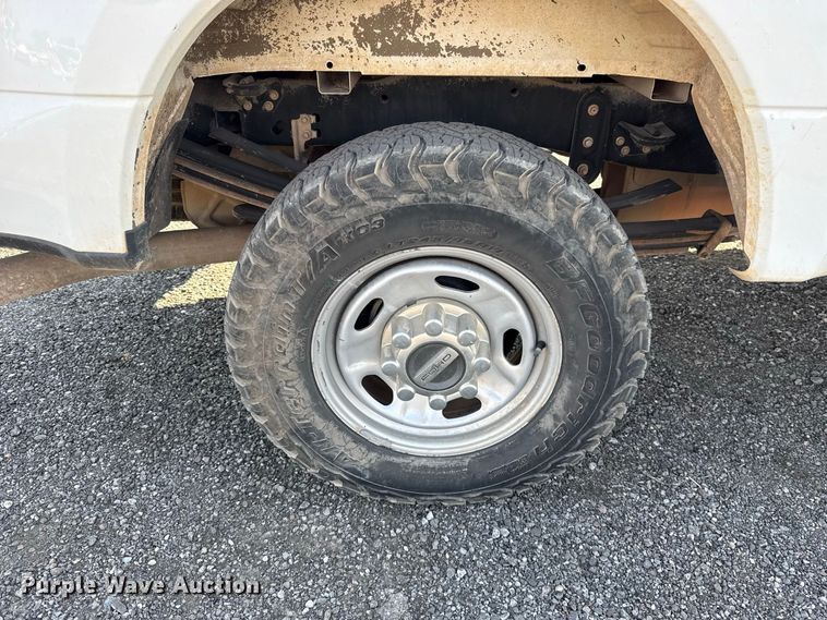 image for item FC4231 2019 Ford F250 Super Duty Ext. Cab pickup truck